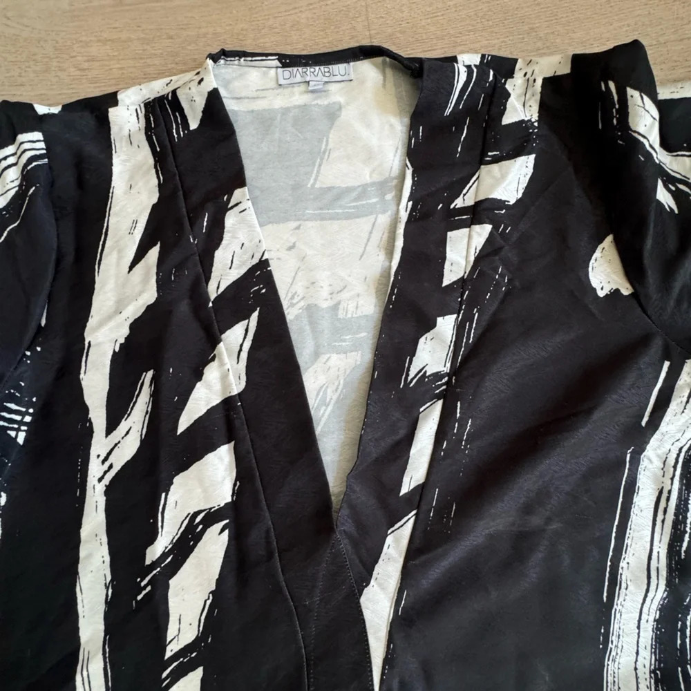 DIARRABlU Naim Maxi Dress
Size M (8-10) - Picture 10 of 15